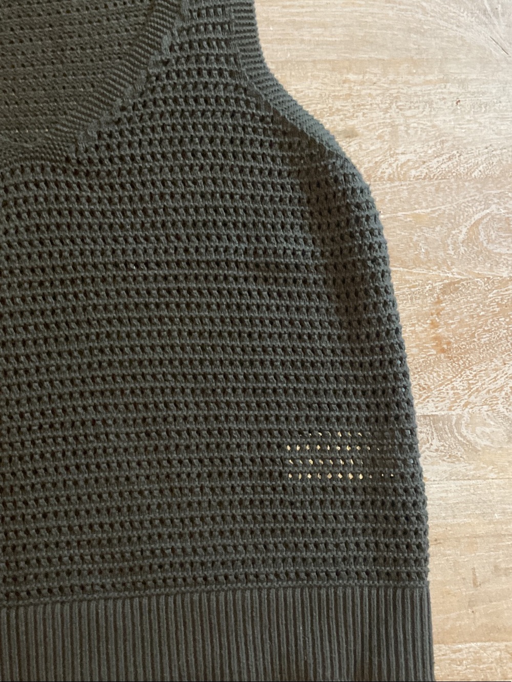 Banana Republic Olive V-Neck Knit Tank - Picture 5 of 11